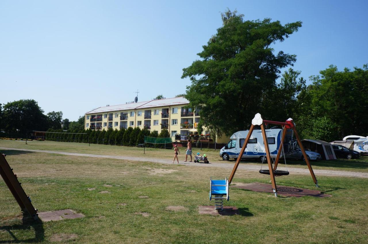 Nalu Glamp Hotel Ujście-Darłowskie Buitenkant foto