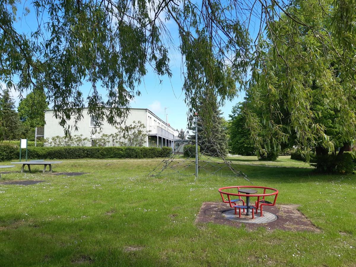 Nalu Glamp Hotel Ujście-Darłowskie Buitenkant foto